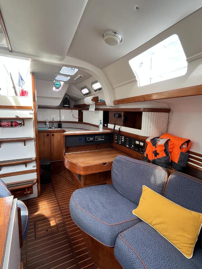 Matahari - Bateau Cocooning à Quai * Les Sables-dʼOlonne